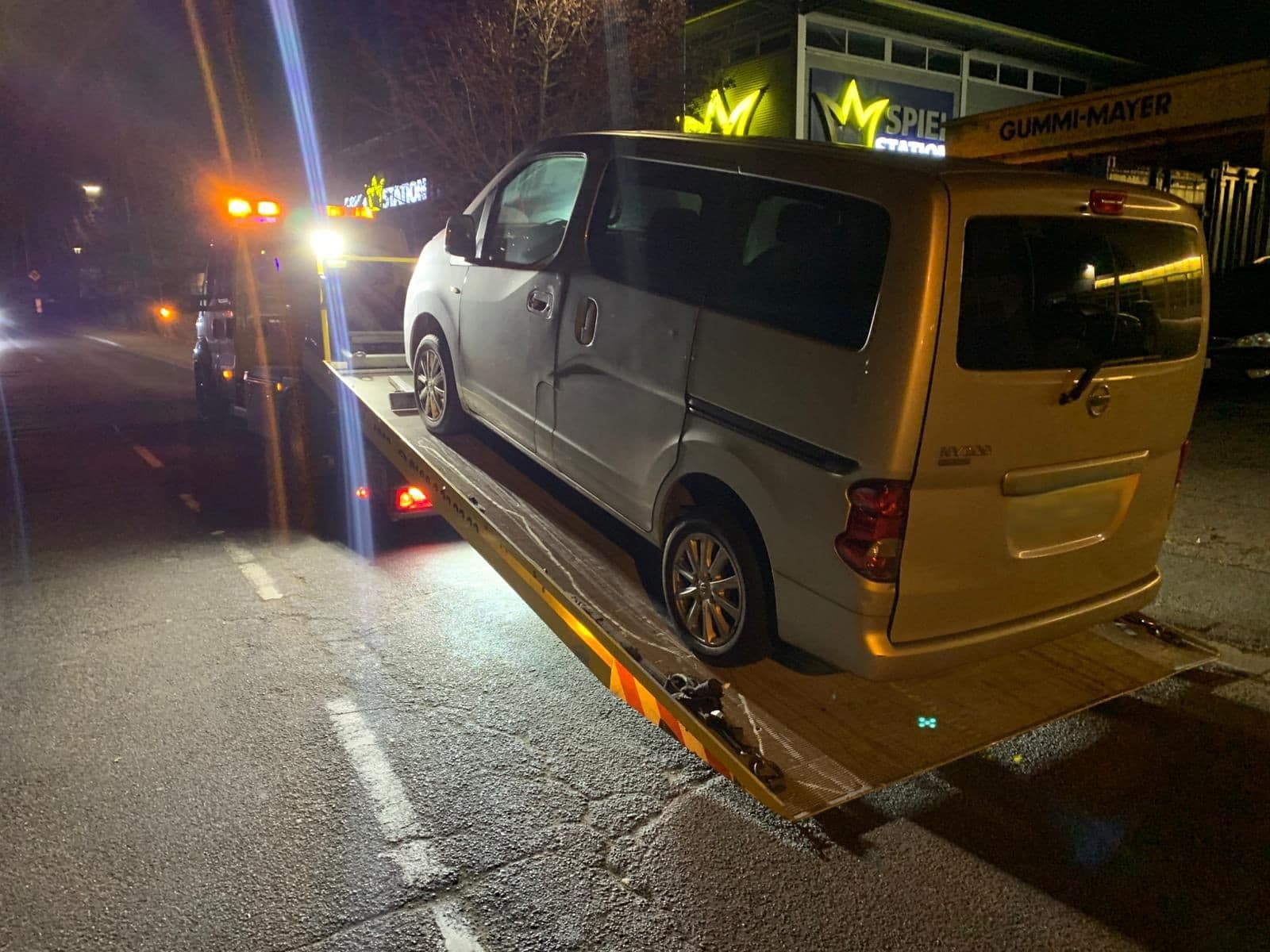 Abschleppdienst bei Nacht